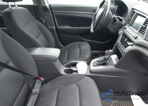 2017 Hyundai Elantra Value Edition из США, поврежденный, VIN KMHD84LF8HU347514